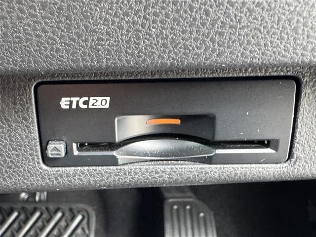 Nissan LEAF 2022 8286095-3