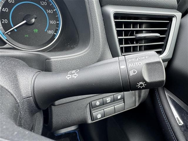 Nissan LEAF 2022 8286095-4