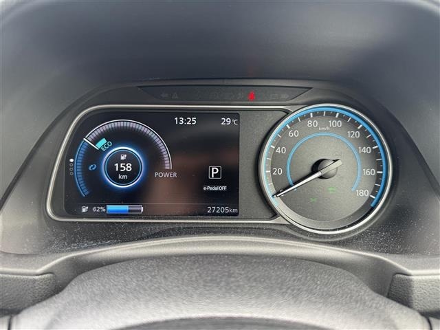 Nissan LEAF 2022 8286095-6