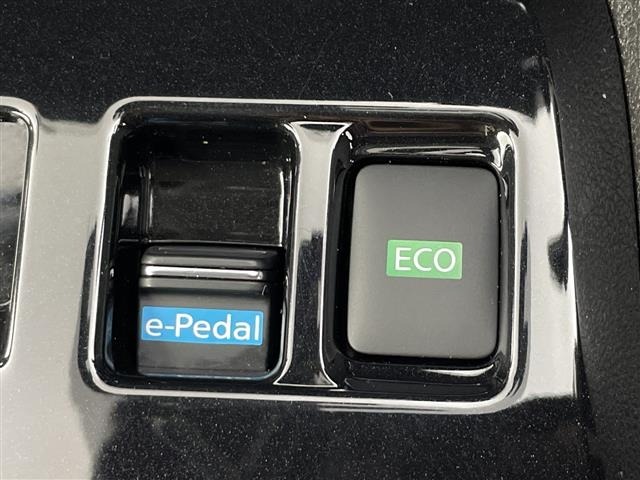 Nissan LEAF 2018 8286130-8