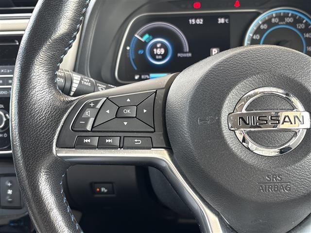 Nissan LEAF 2018 8286131-9