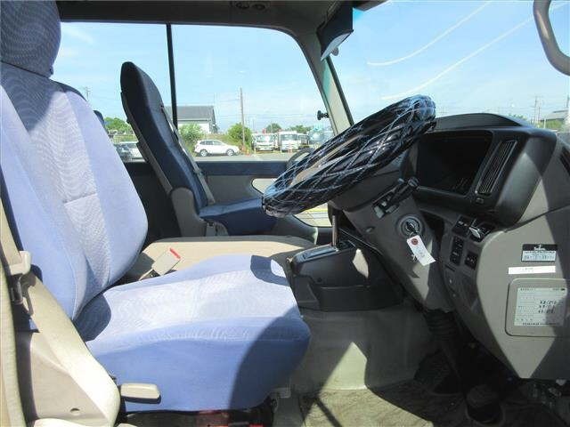 Hino LIESSE 2015 8274231-5