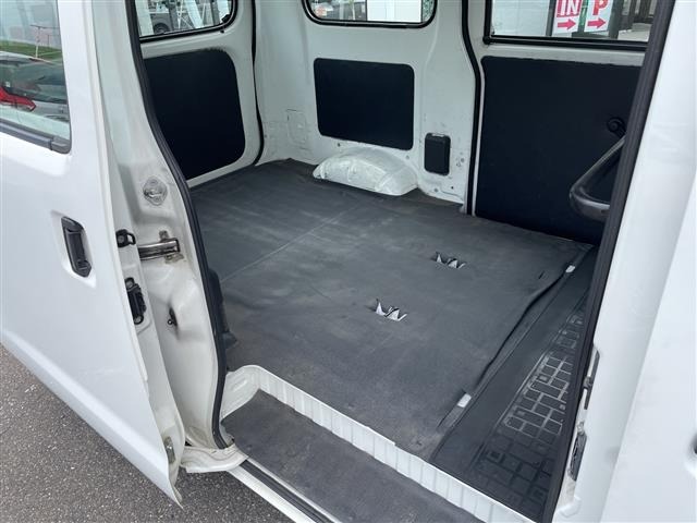 Toyota LITEACE VAN 2017 8290515-11