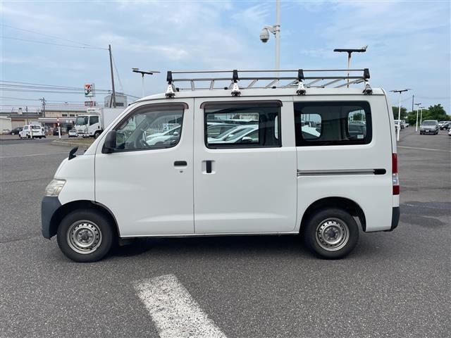 Toyota LITEACE VAN 2017 8290515-4