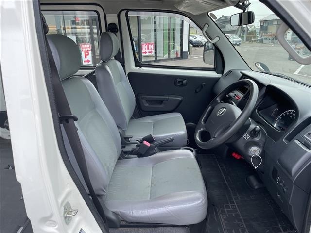 Toyota LITEACE VAN 2017 8290515-9