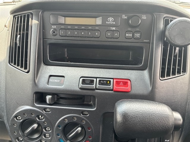 Toyota LITEACE VAN 2019 8290551-4
