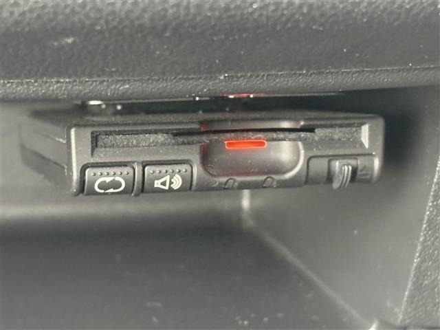 Nissan MARCH 2015 8294092-1
