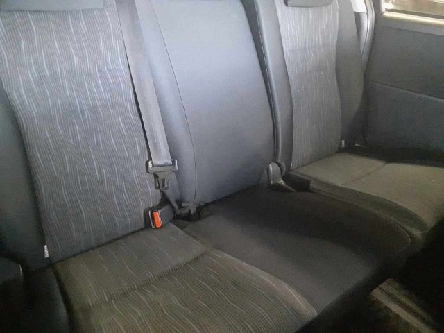 Toyota NOAH 2011 8275590-11