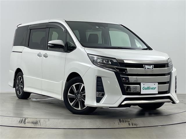 Toyota NOAH 2018 8276645-0