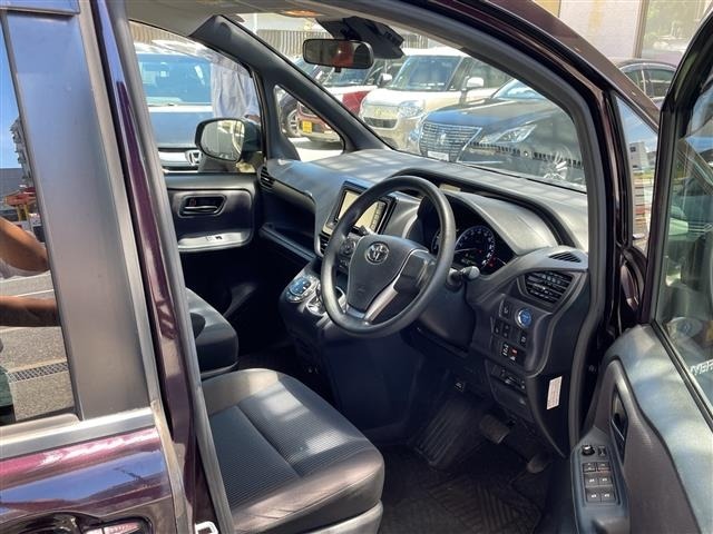 Toyota NOAH 2016 8276660-16
