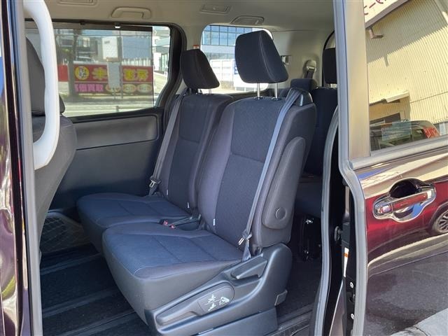 Toyota NOAH 2016 8276660-5