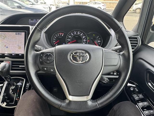 Toyota NOAH 2019 8276728-6
