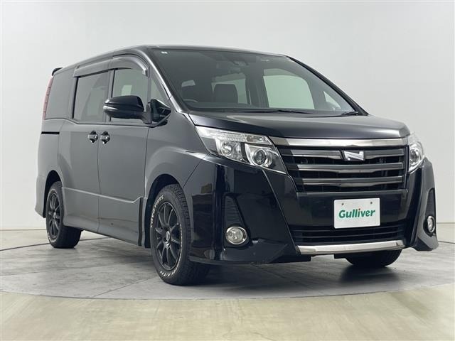 Toyota NOAH 2017 8276753-0