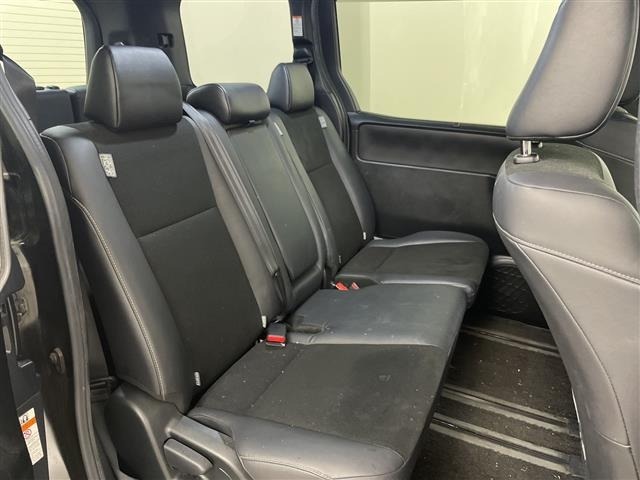 Toyota NOAH 2017 8276753-2