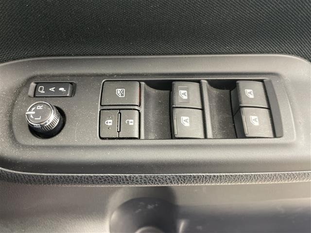 Toyota NOAH 2017 8276753-7