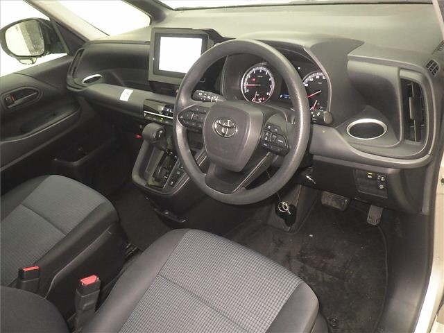 Toyota NOAH 2023 8277337-3
