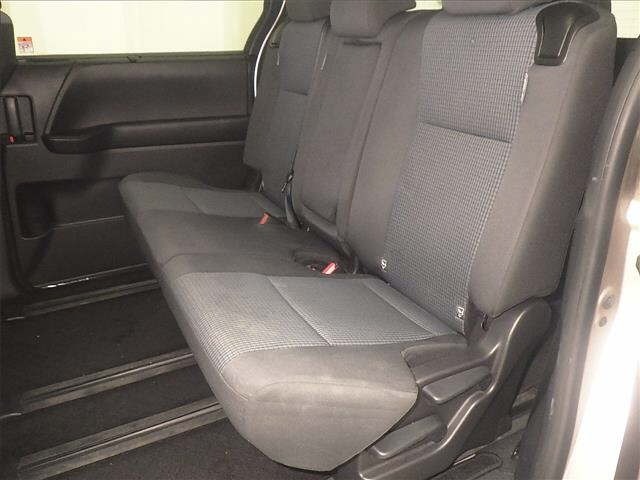 Toyota NOAH 2023 8277337-7