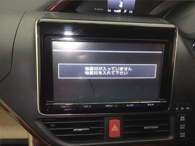 Toyota NOAH 2014 8277338-6
