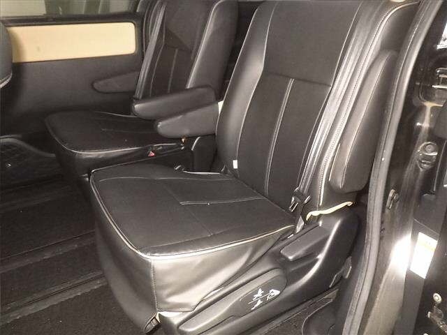 Toyota NOAH 2014 8277338-7