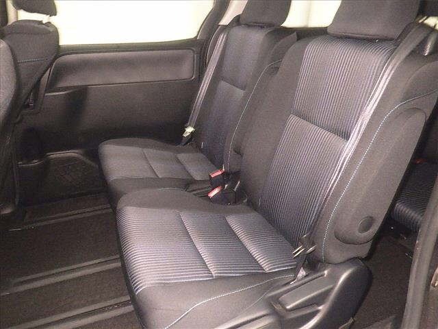 Toyota NOAH 2014 8277374-7