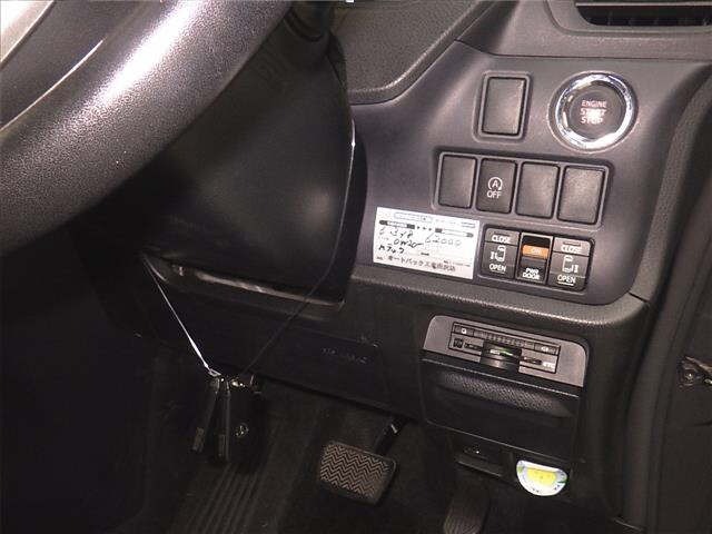 Toyota NOAH 2014 8277374-8