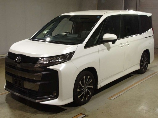 Toyota NOAH 2023 8277704-0