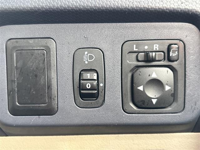 Nissan OTTI 2011 8294101-17