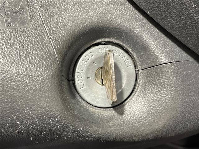 Toyota PIXIS VAN 2017 8293402-1