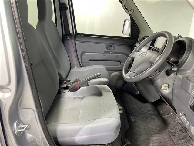 Toyota PIXIS VAN 2017 8293402-12