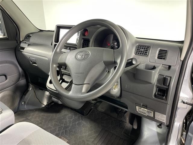 Toyota PIXIS VAN 2017 8293402-9