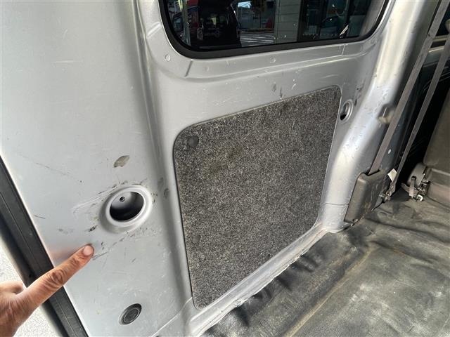 Toyota PIXIS VAN 2019 8293403-11