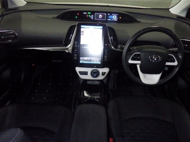 Toyota PRIUS PHV 2017 8273188-3
