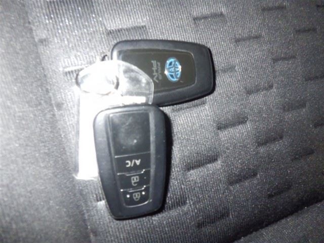 Toyota PRIUS PHV 2017 8273188-4