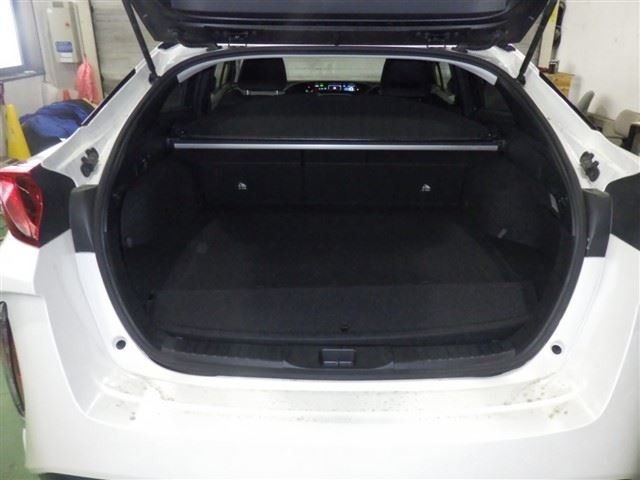 Toyota PRIUS PHV 2017 8273188-9