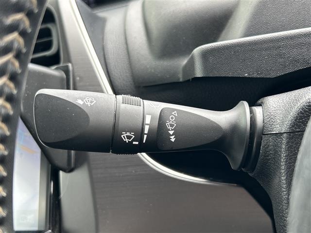 Toyota PRIUS PHV 2018 8273265-13
