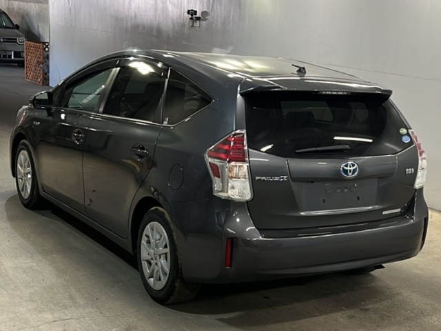 Toyota PRIUS 2015 8293388-1