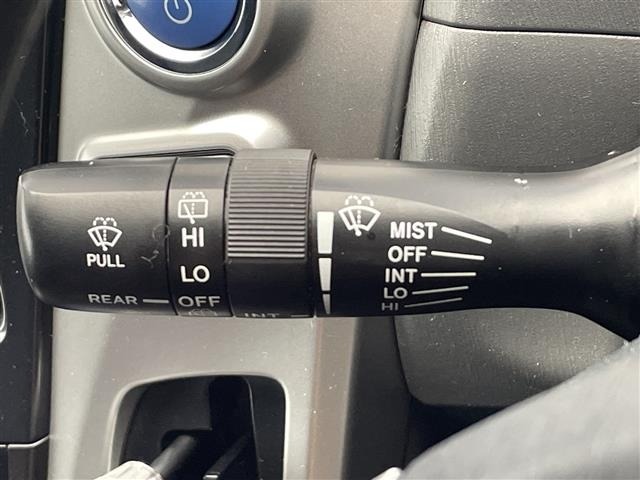 Toyota PRIUS 2011 8293406-7