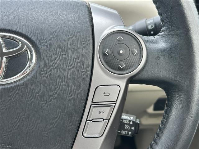 Toyota PRIUS 2015 8293407-2