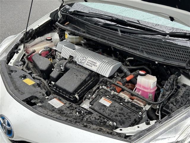 Toyota PRIUS 2015 8293407-3