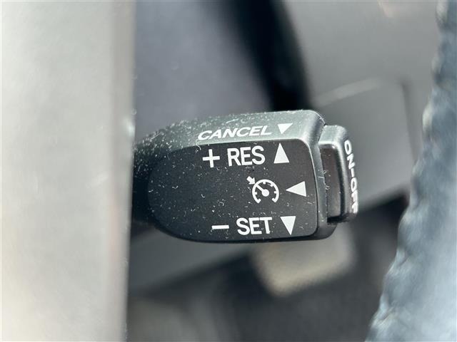 Toyota PRIUS 2012 8293409-9