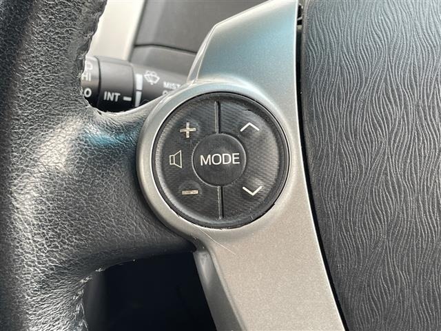 Toyota PRIUS 2013 8293410-1