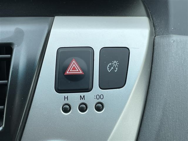 Toyota PRIUS 2013 8293410-11