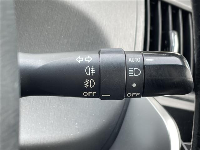 Toyota PRIUS 2013 8293410-7