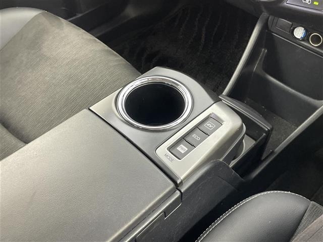 Toyota PRIUS 2016 8293411-4