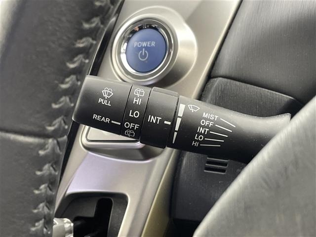 Toyota PRIUS 2016 8293411-7