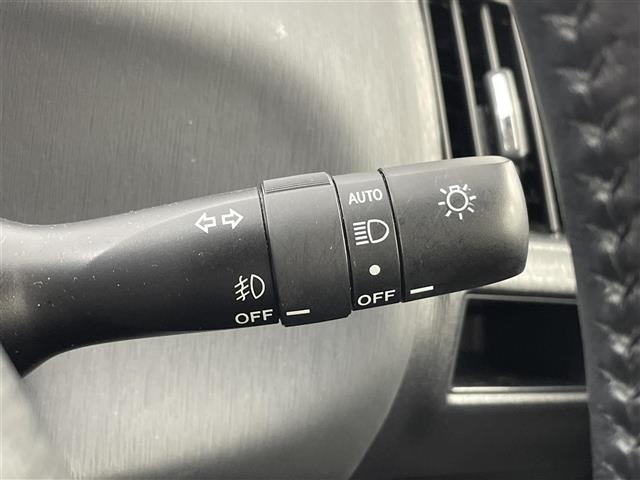 Toyota PRIUS 2016 8293411-8