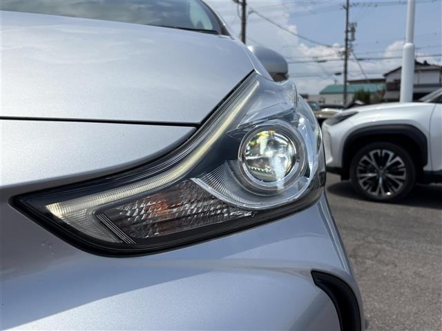 Toyota PRIUS 2016 8293412-18
