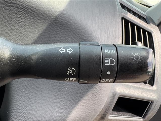 Toyota PRIUS 2016 8293412-7