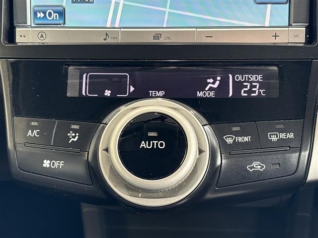 Toyota PRIUS 2013 8293413-9