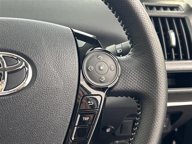 Toyota PRIUS 2016 8293415-3